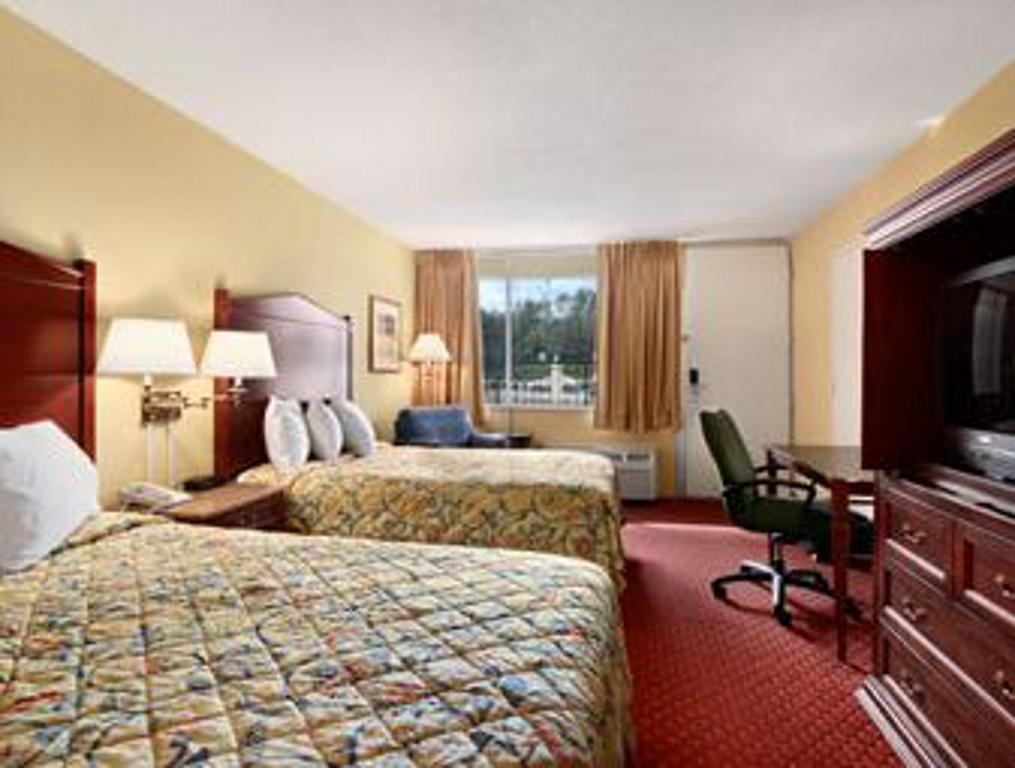 Hotel Days By Wyndham Dc/gateway